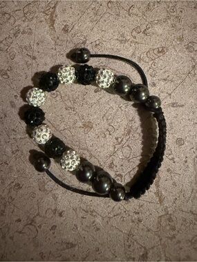 Source Unknown Black and Silver Beaded Adjustable Bracelet